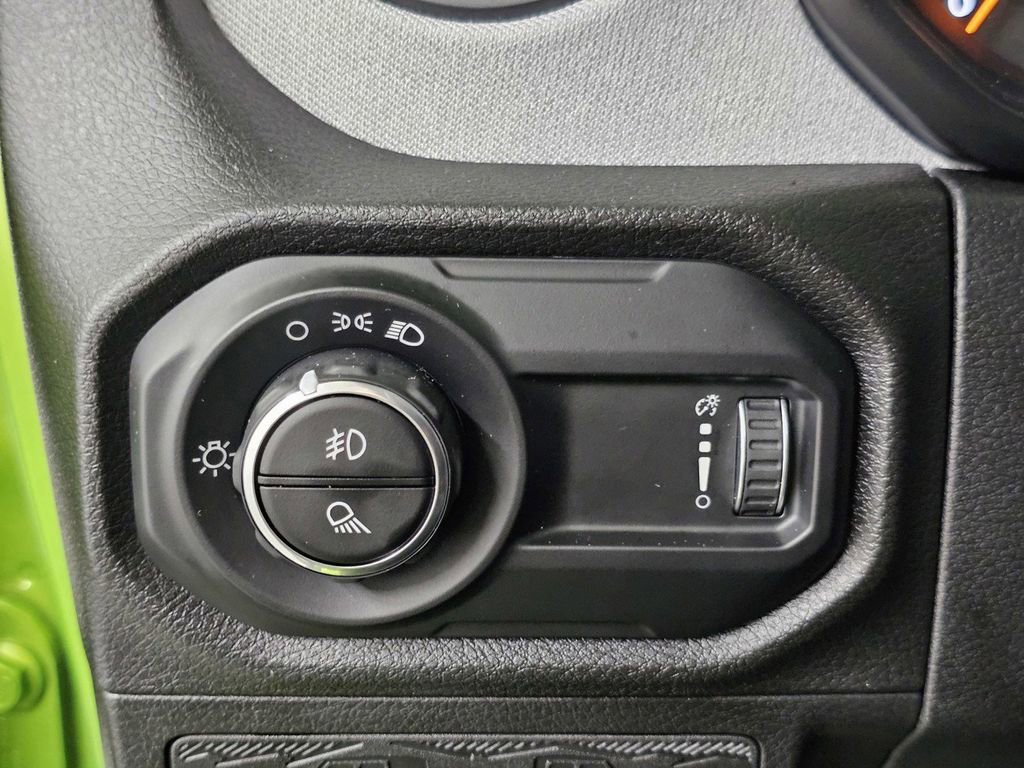 Used 2025 Jeep Gladiator Sport AWD/4WD image 31