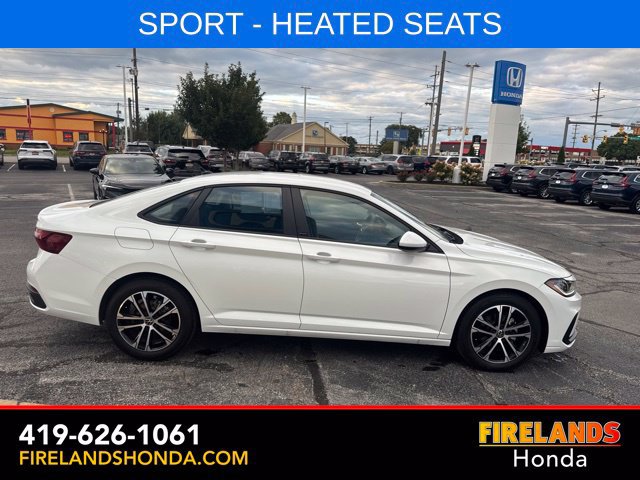 Used 2026 Volkswagen Jetta Sport FWD image 6