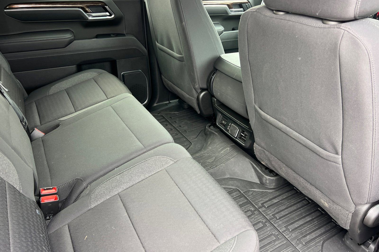 Used 2025 GMC Sierra 1500 SLE image 19