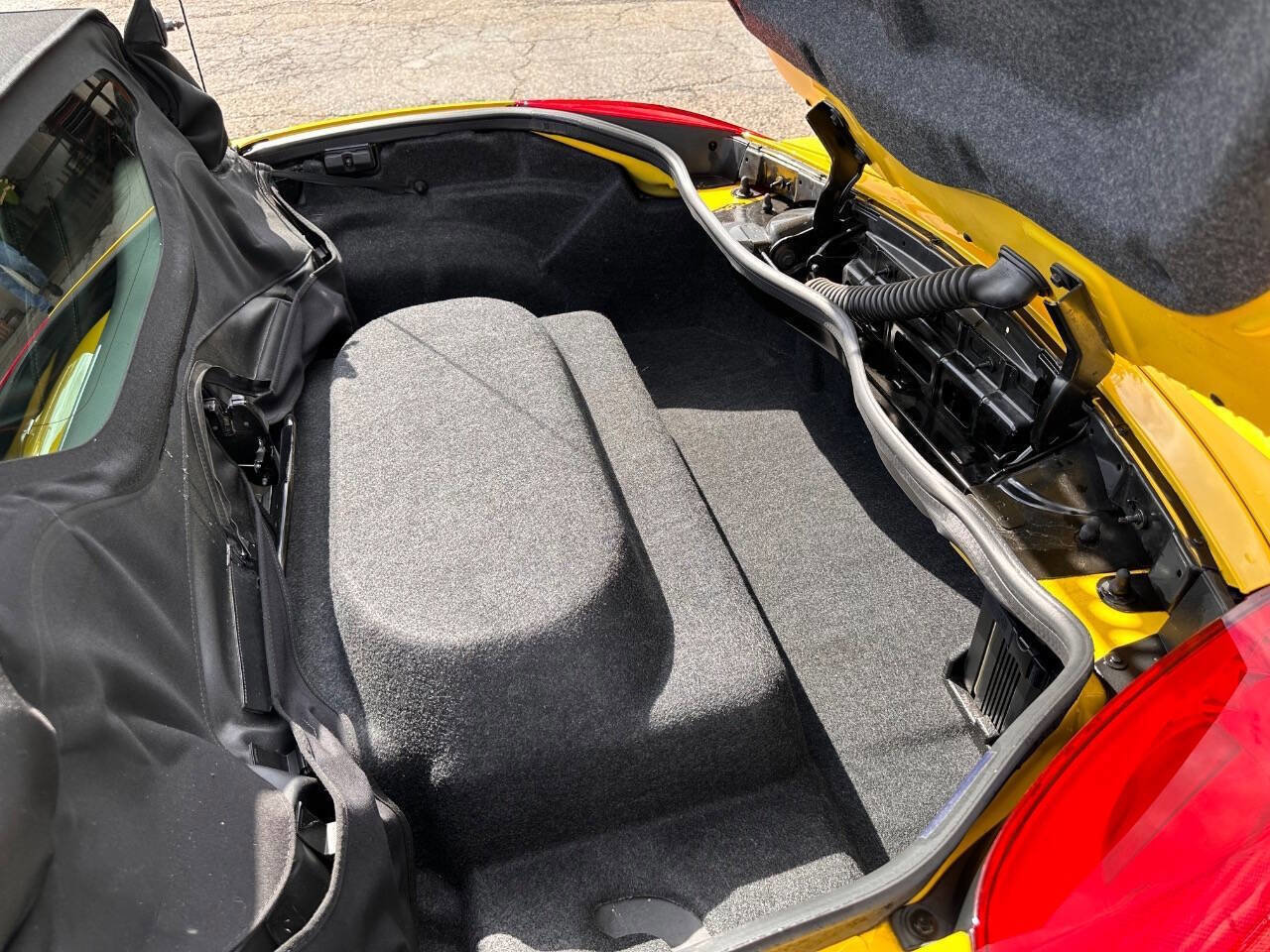 Used 2008 Pontiac Solstice Convertible w/ Premium Package RWD image 5