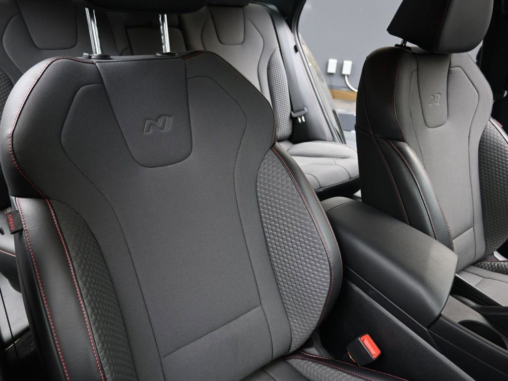 Certified 2025 Hyundai Elantra N Line image 14