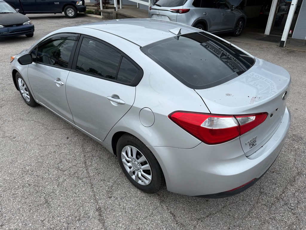 Used 2016 Kia Forte LX w/ LX Popular Package FWD image 6
