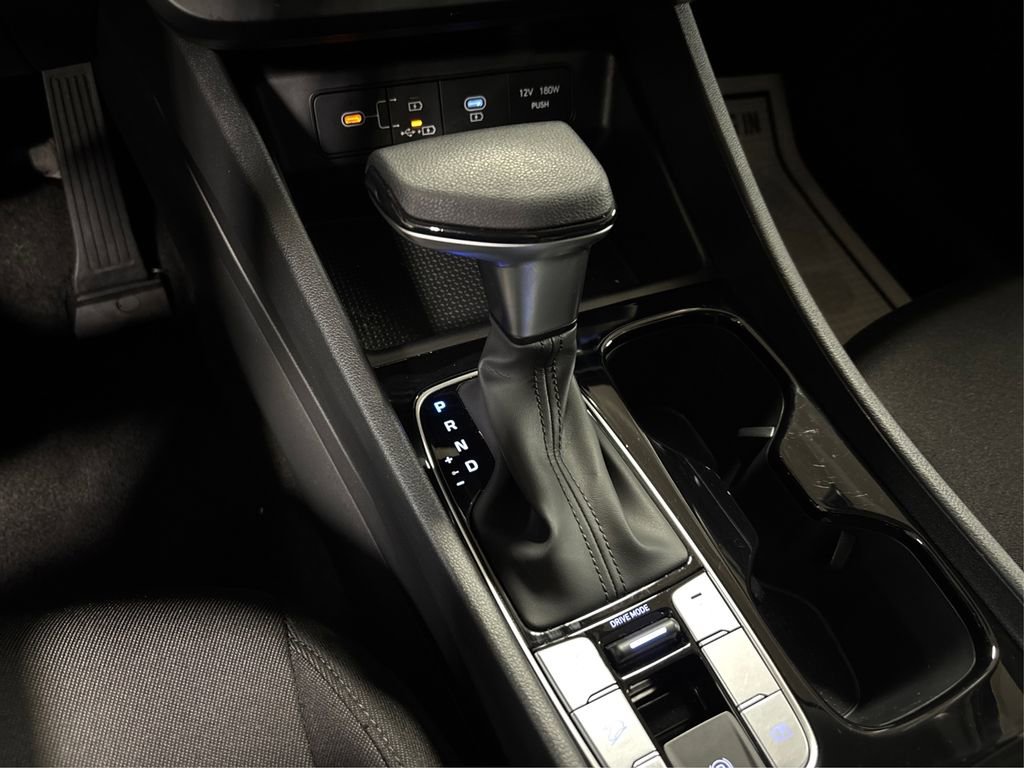 Certified 2025 Hyundai Tucson SE image 30
