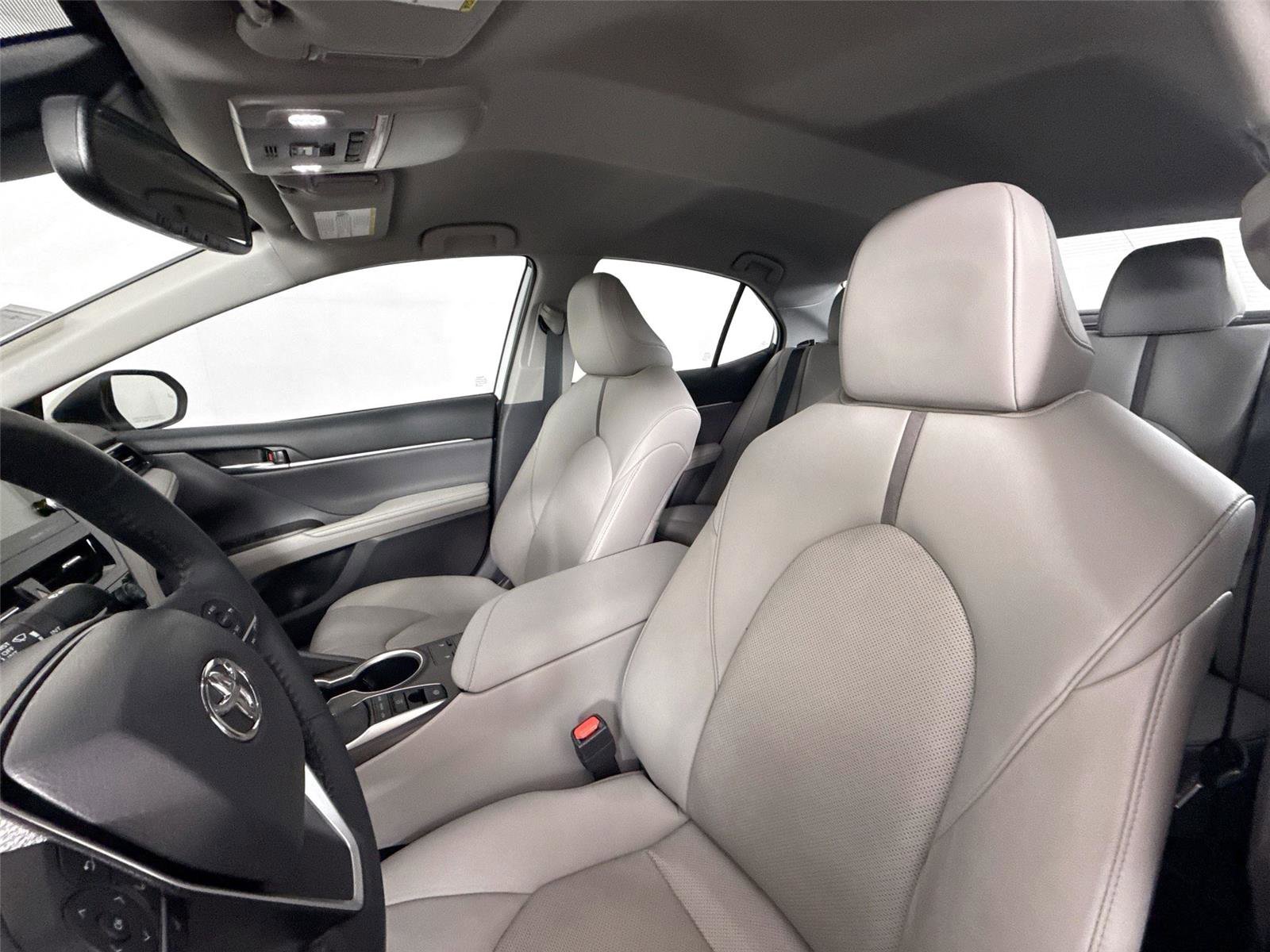 Certified 2022 Toyota Camry XLE image 3