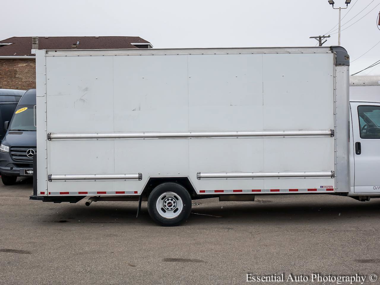 Used 2021 GMC Savana 3500 Extended w/ Power Convenience Package image 9