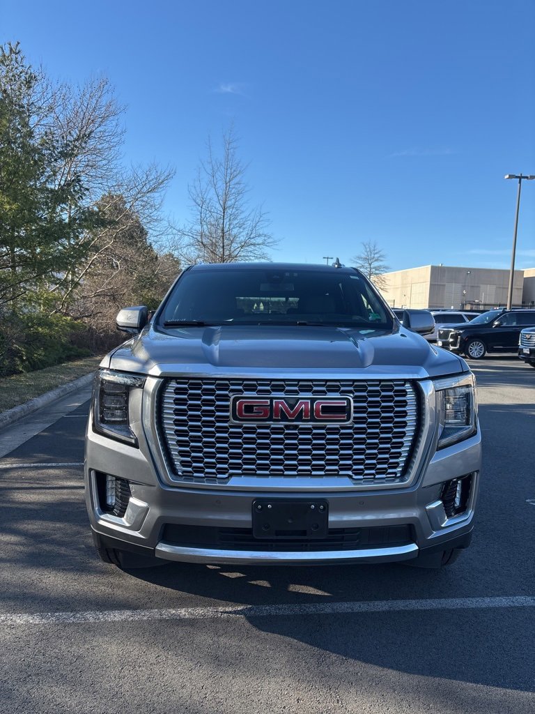 Used 2022 GMC Yukon Denali image 2