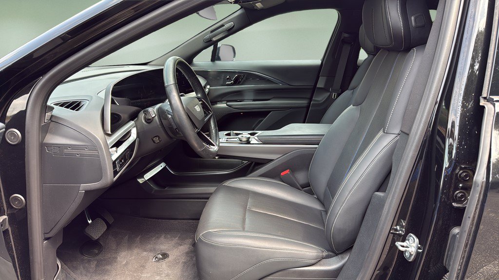 Certified 2024 Cadillac Lyriq Sport w/ LPO, Floor Liner Package AWD/4WD image 14