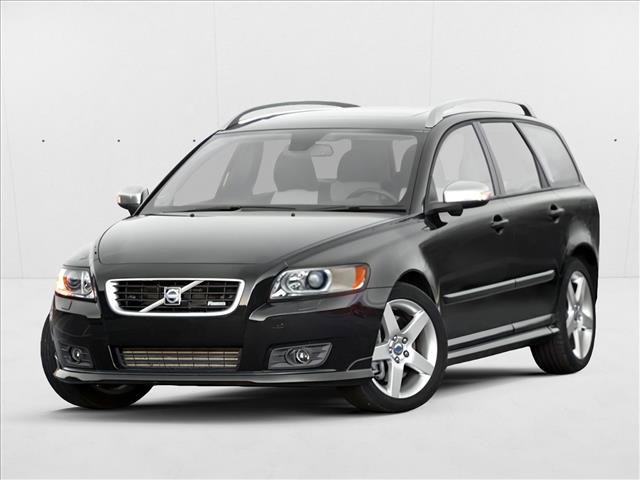 Used 2011 Volvo V50 T5 w/ Preferred Pkg