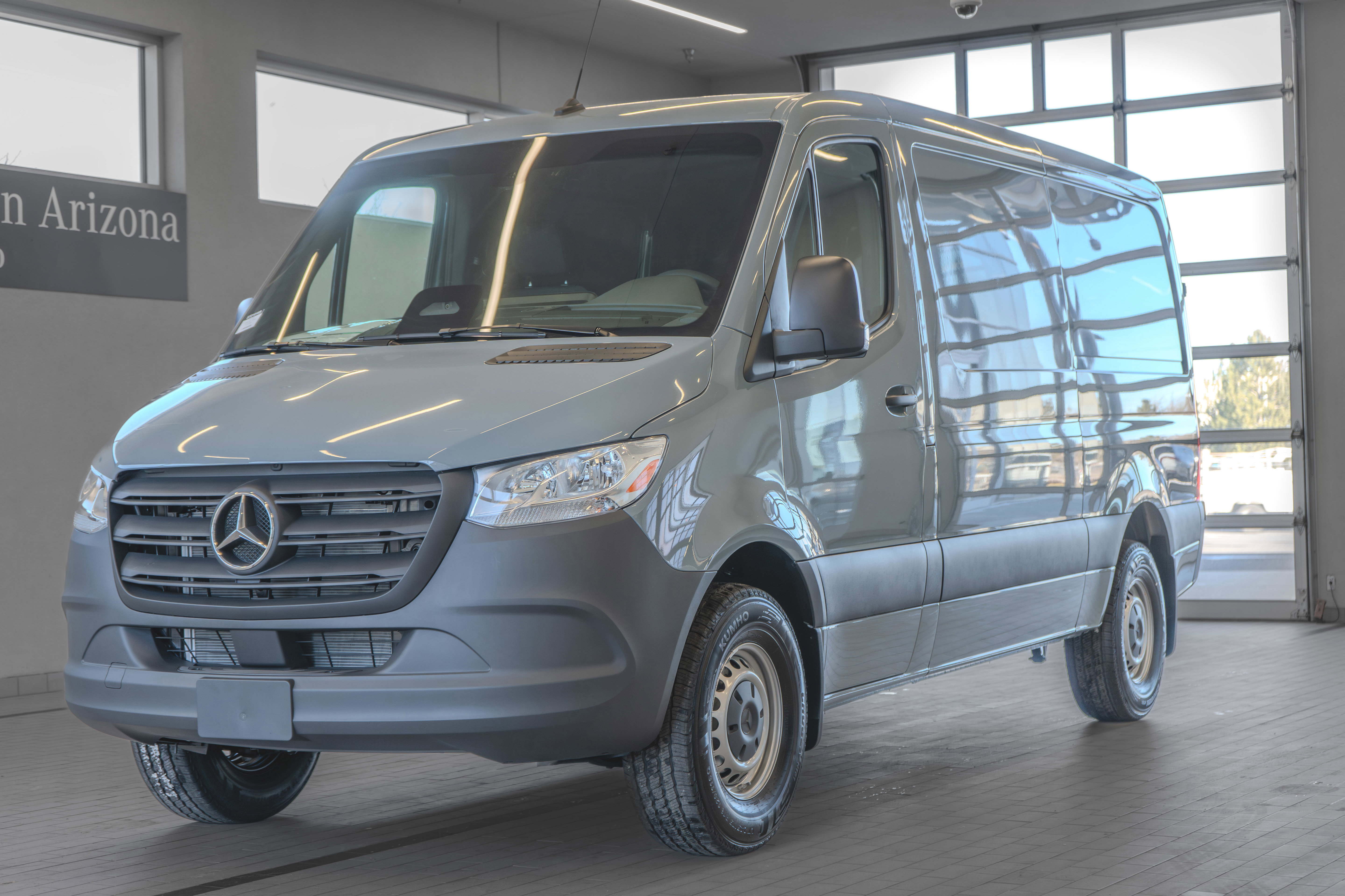 Used 2025 Mercedes-Benz Sprinter 2500 image 25
