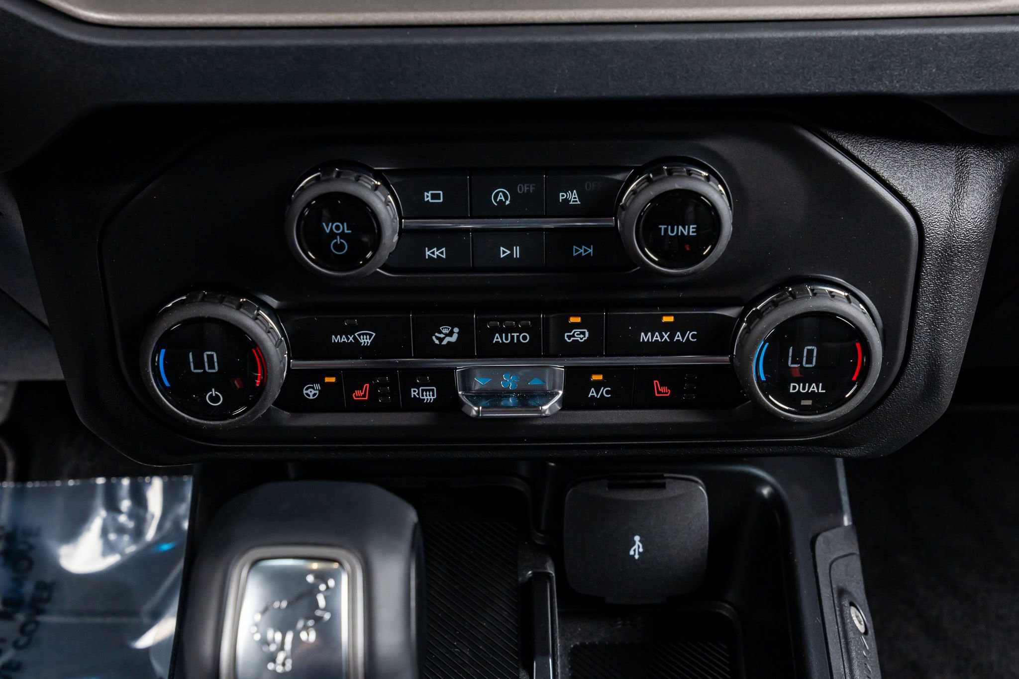 Used 2026 Ford Bronco Outer Banks AWD/4WD image 26