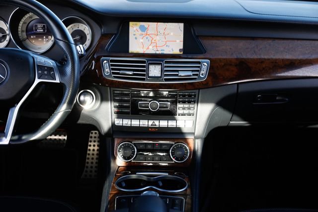Used 2012 Mercedes-Benz CLS 550 4MATIC w/ Premium I Pkg image 43