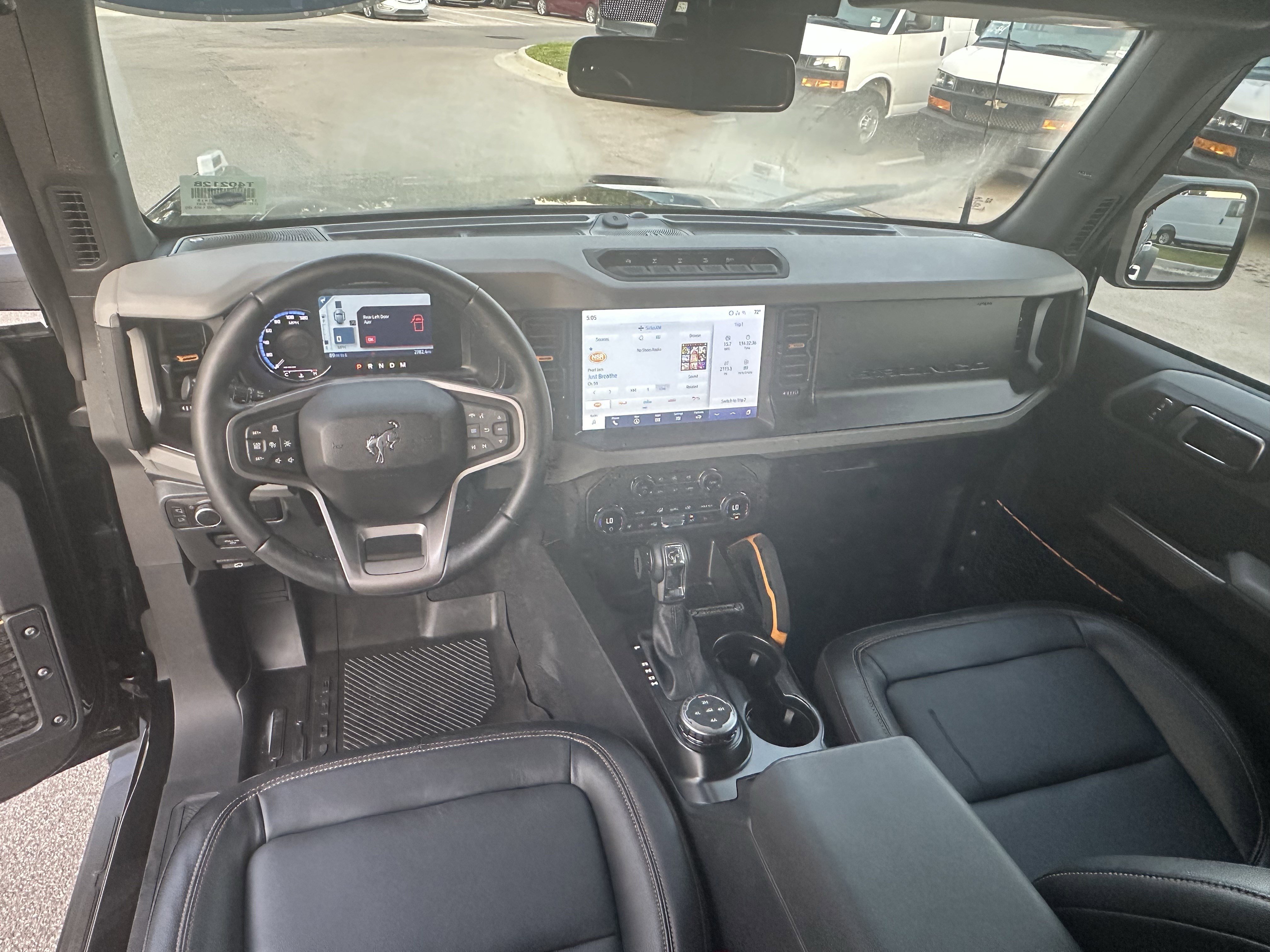 Used 2023 Ford Bronco Badlands image 33