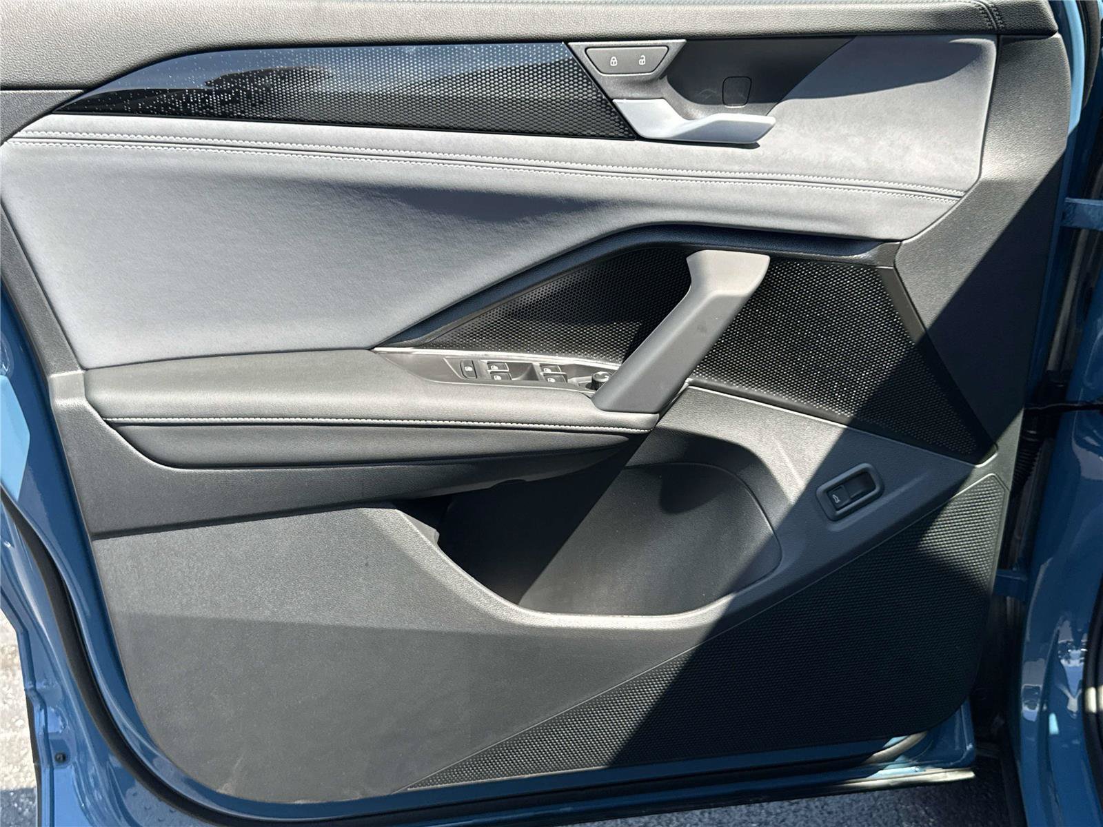 New 2026 Volkswagen Tiguan SE AWD/4WD image 27