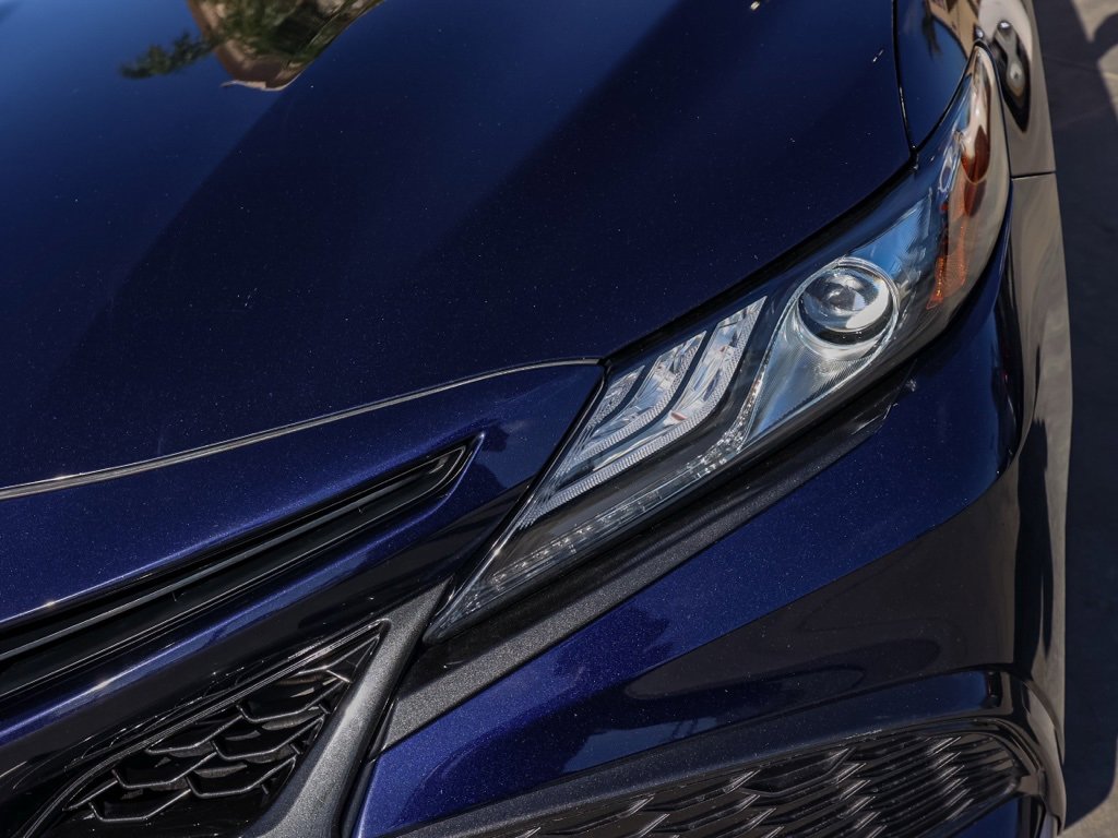 Used 2022 Toyota Camry XSE image 10