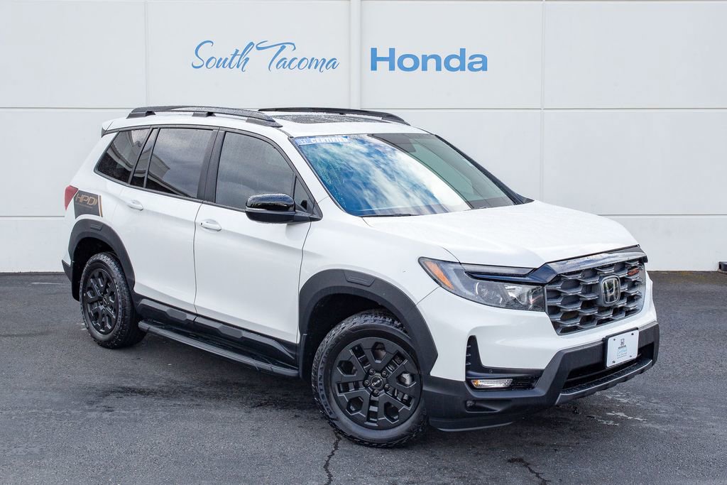 Certified 2023 Honda Passport TrailSport image 2