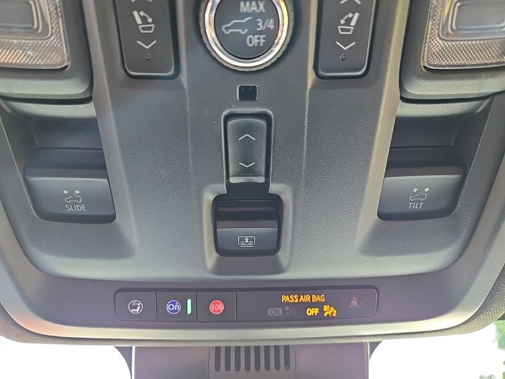 Used 2023 GMC Yukon Denali Ultimate AWD/4WD image 49