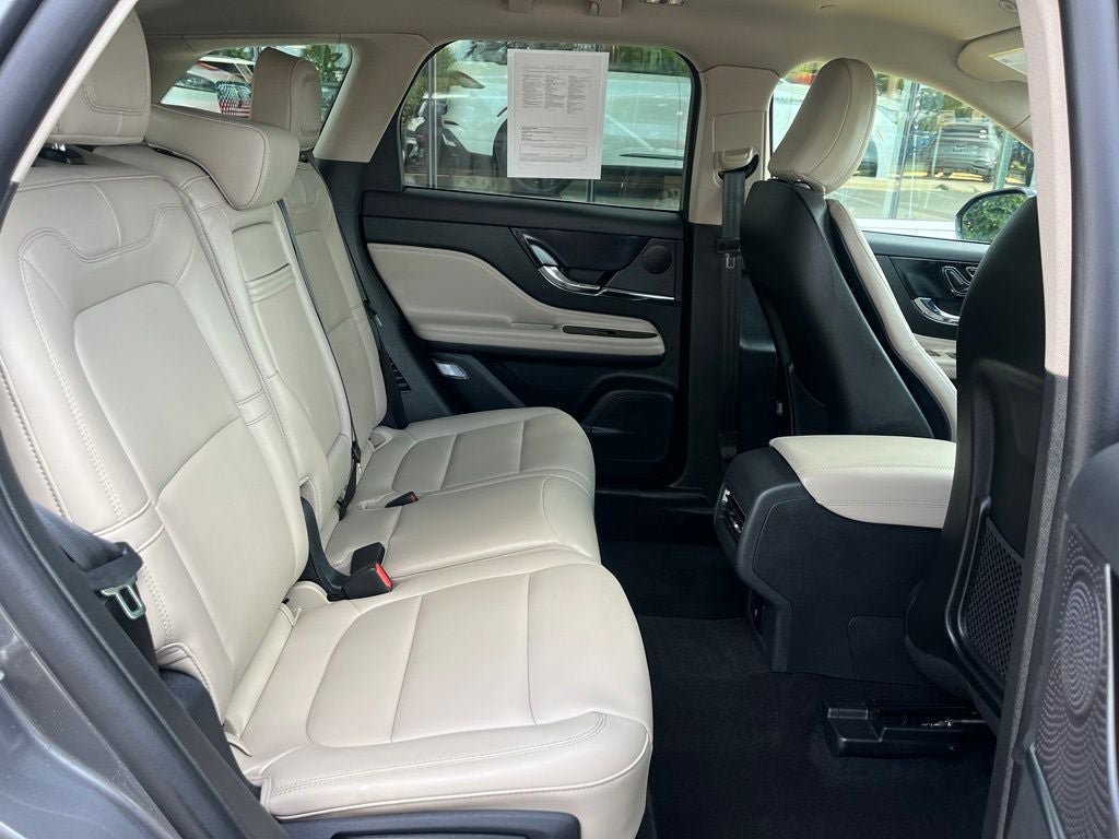 Used 2025 Lincoln Corsair AWD image 20