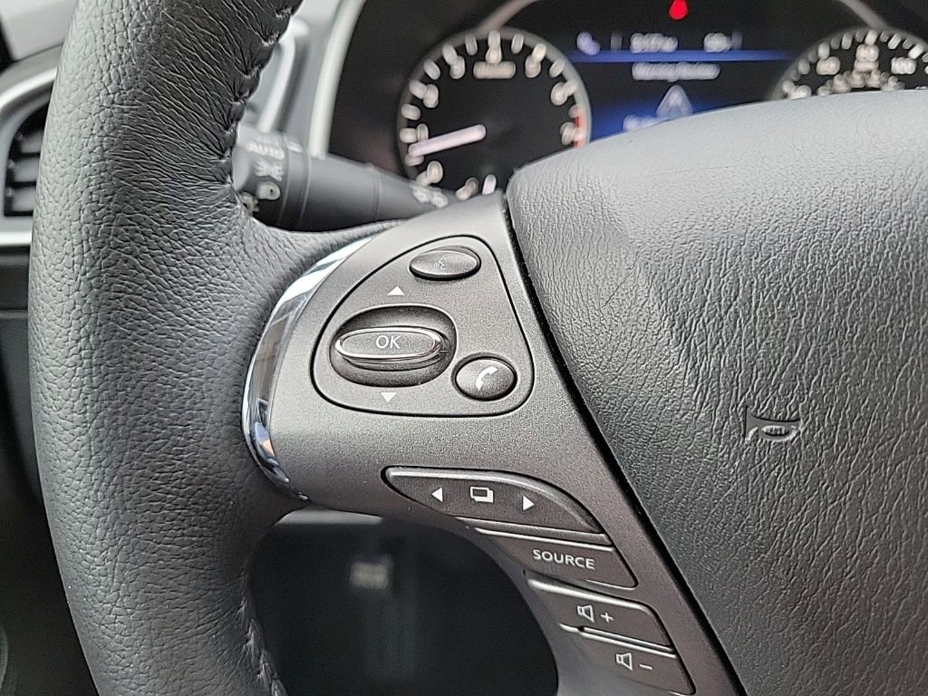 Used 2024 Nissan Murano SV w/ SV Midnight Edition Package image 21