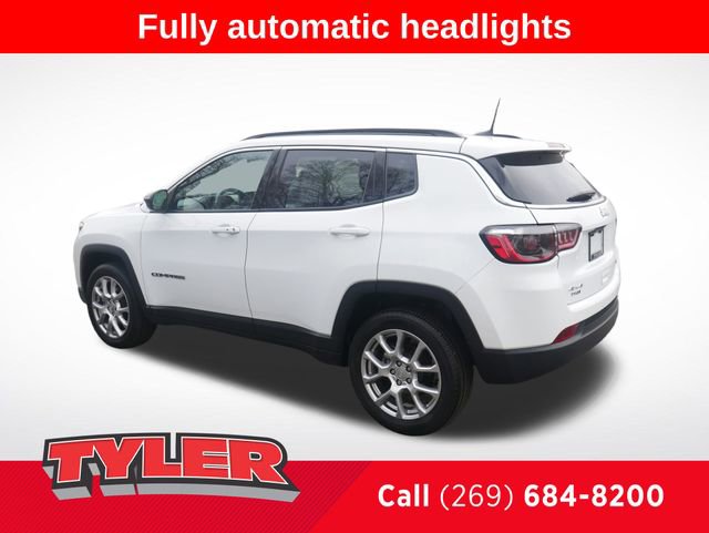 Used 2022 Jeep Compass Latitude image 5