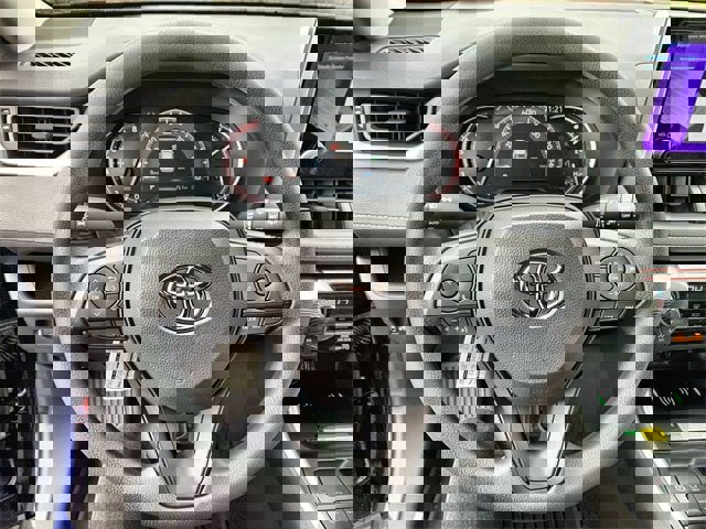 New 2025 Toyota RAV4 XLE image 19