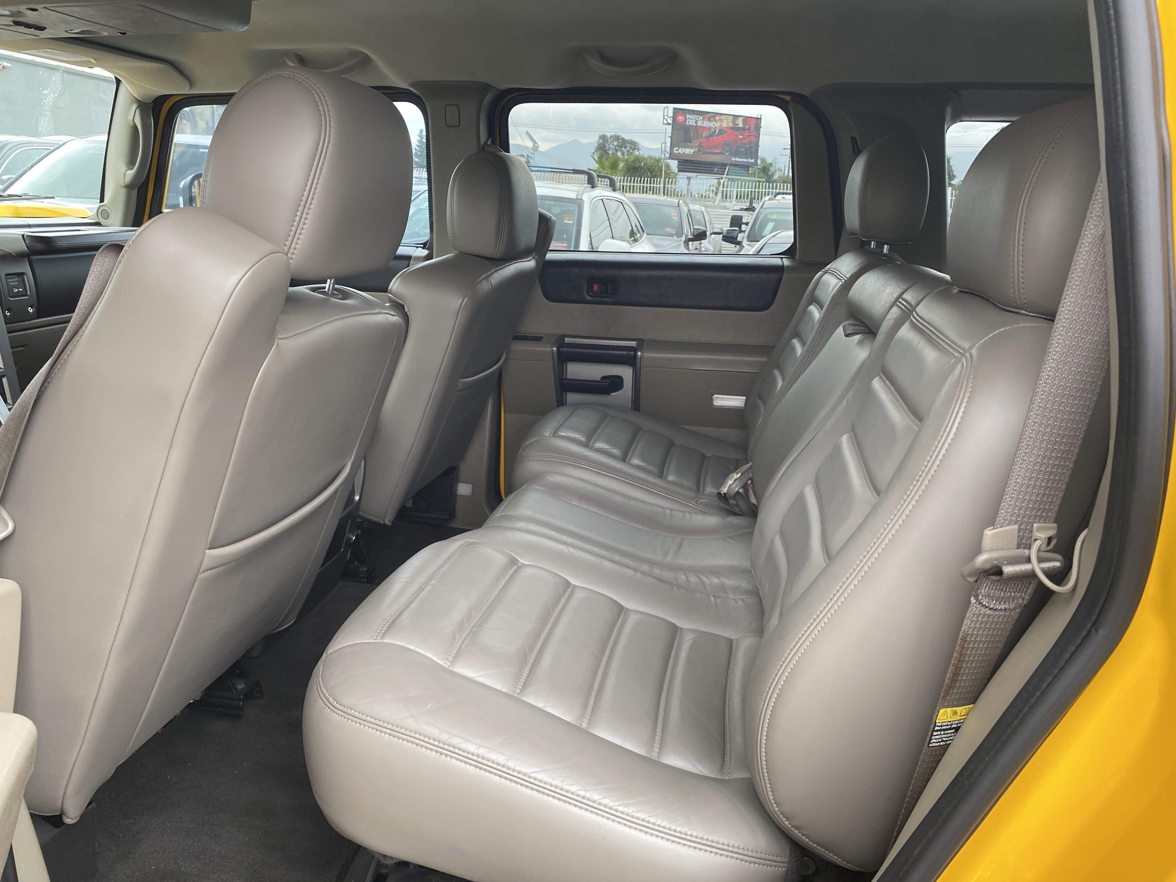 Used 2003 HUMMER H2 w/ Preferred Equipment Group AWD/4WD image 17