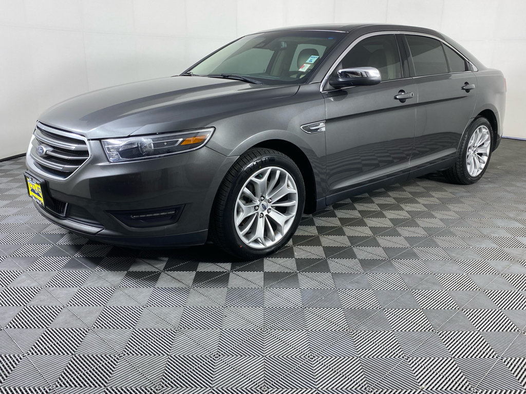 Used 2015 Ford Taurus Limited w/ Equipment Group 301A FWD image 4