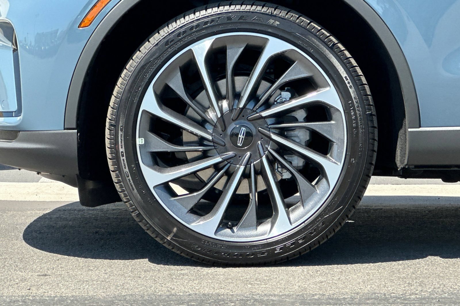 New 2026 Lincoln Aviator Reserve w/ Luxury Package RWD image 26