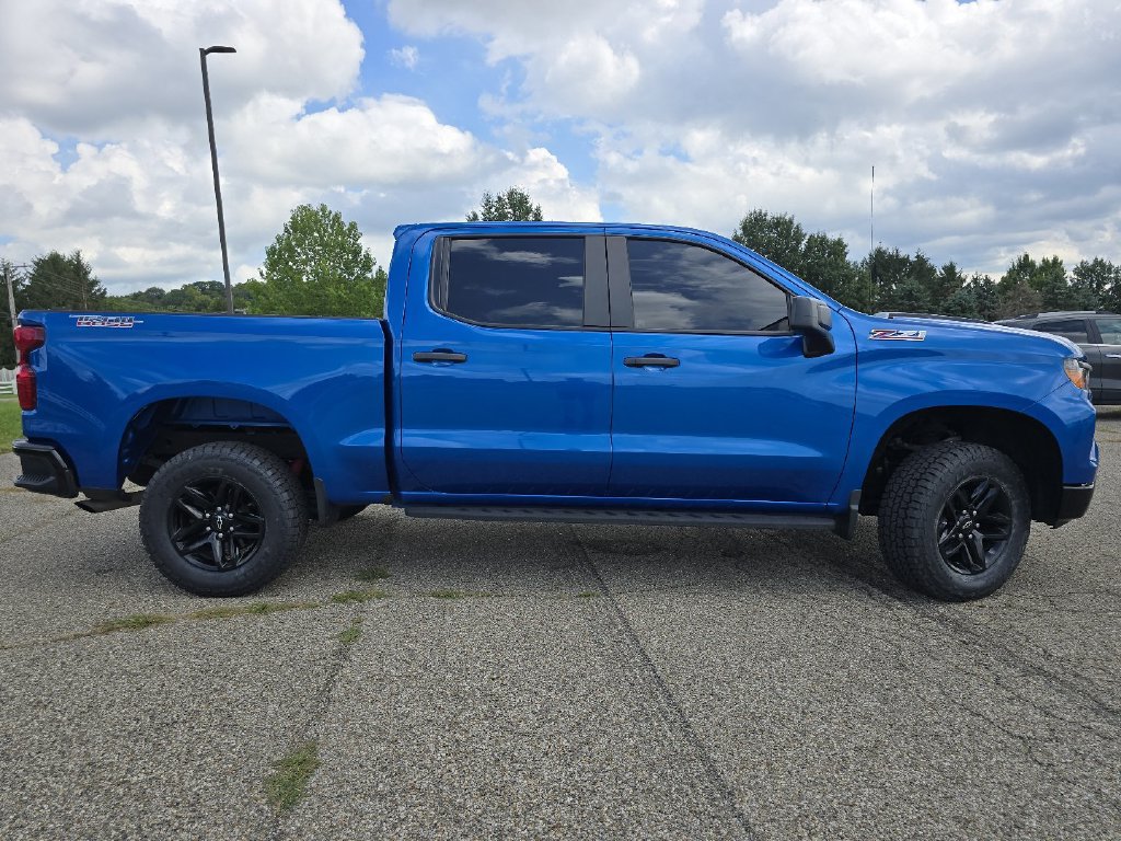 Used 2022 Chevrolet Silverado 1500 Custom Trail Boss w/ LPO, Dark Essentials Package AWD/4WD image 20
