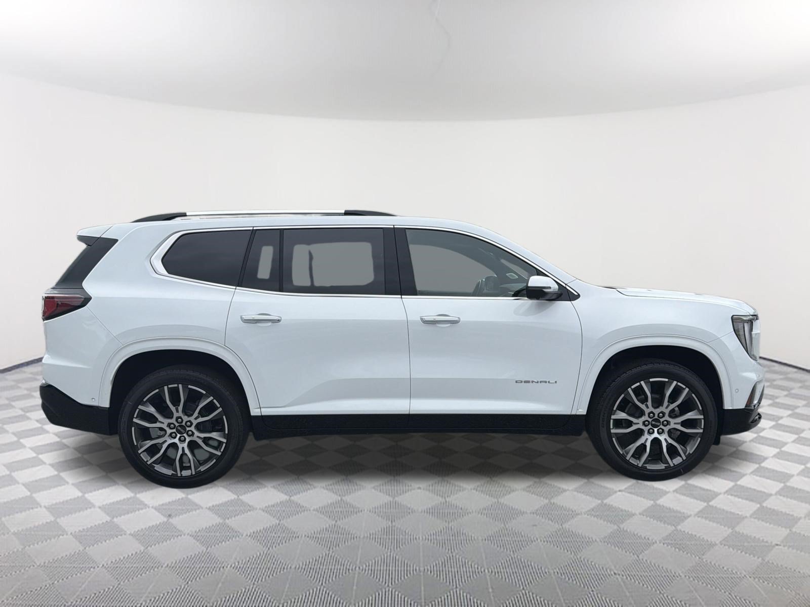 New 2027 GMC Acadia Denali Ultimate w/ LPO, Floor Liner Package FWD image 5