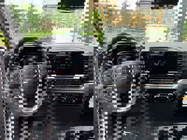 New 2025 GMC Sierra 1500 SLE w/ X31 Off-Road Package image 15