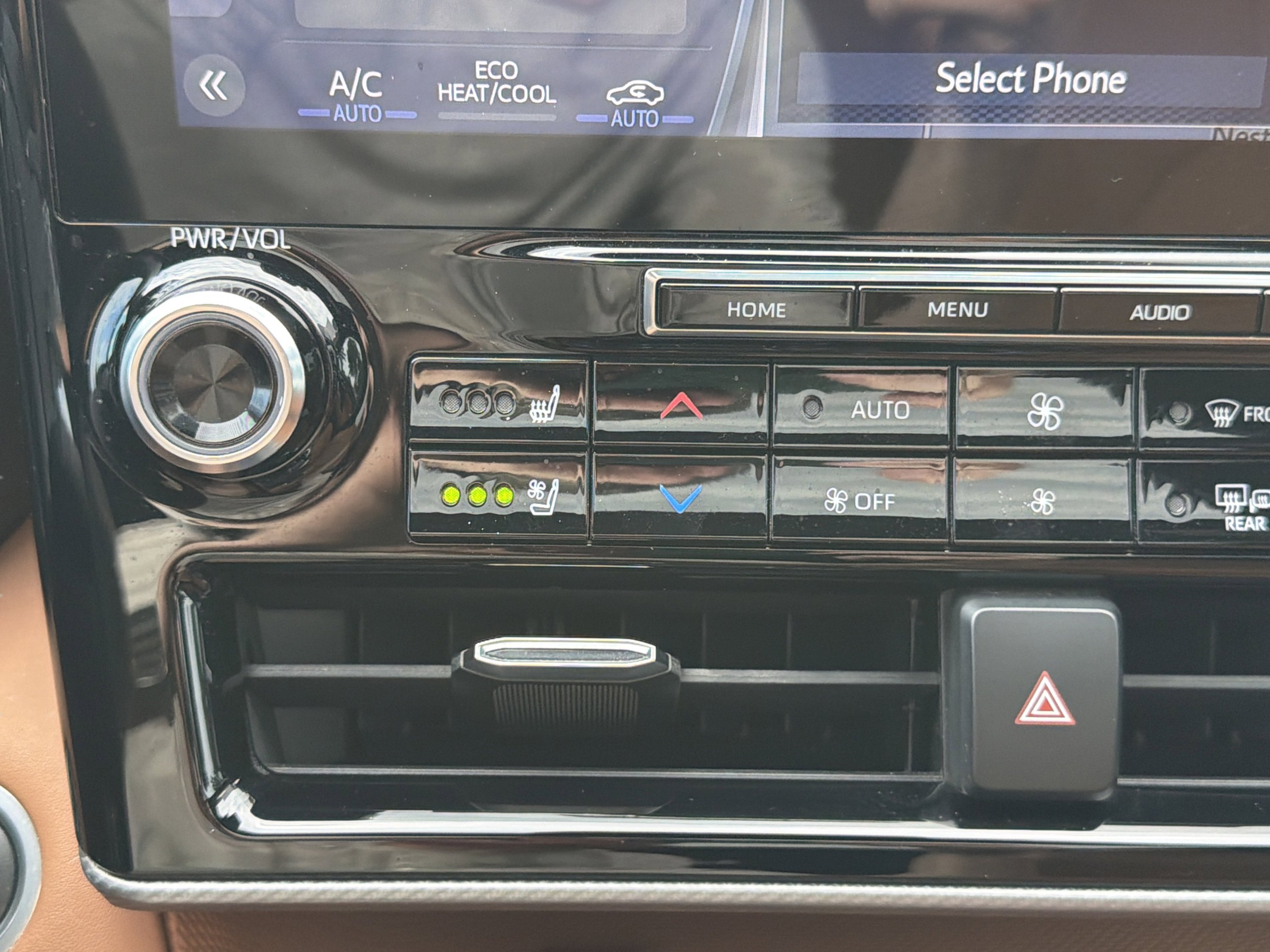 Used 2020 Toyota Highlander Platinum FWD image 80