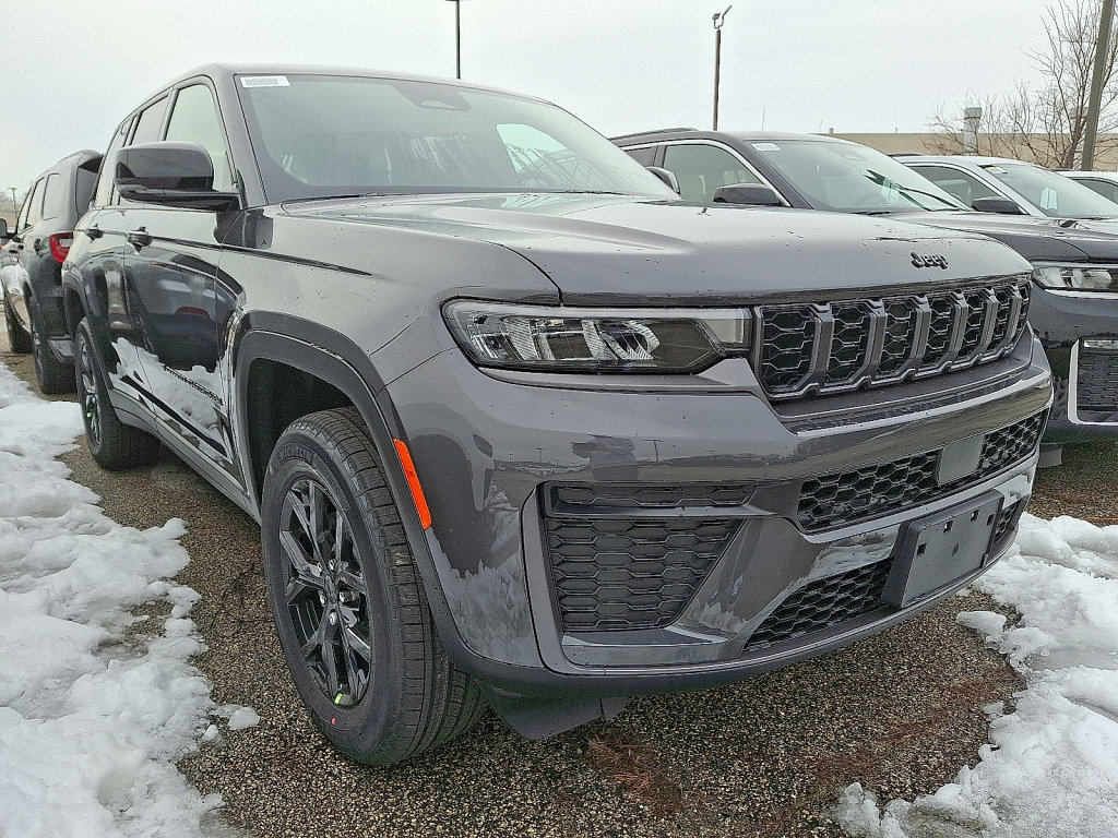 New 2026 Jeep Grand Cherokee Altitude AWD/4WD image 3