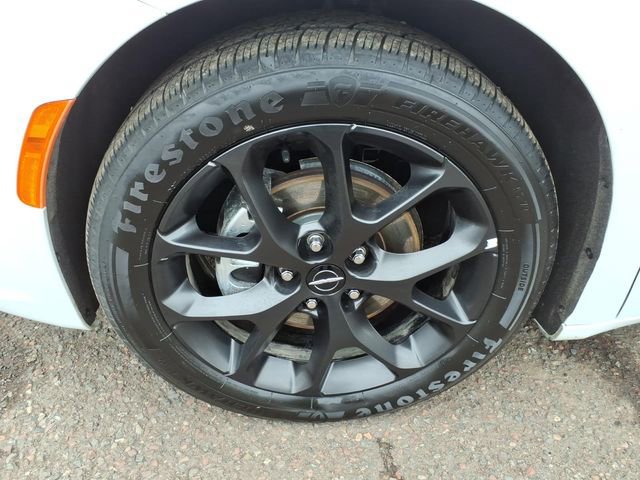 Used 2025 Chrysler Pacifica Limited FWD image 9