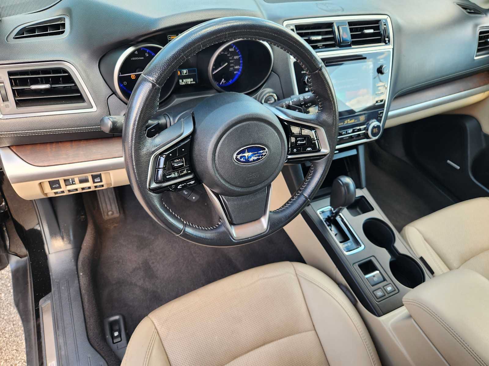 Used 2019 Subaru Outback 2.5i Limited AWD/4WD image 2