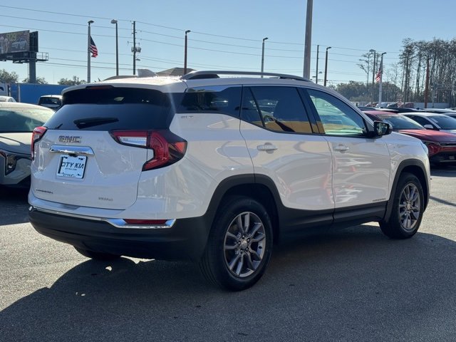 Used 2024 GMC Terrain SLT image 5
