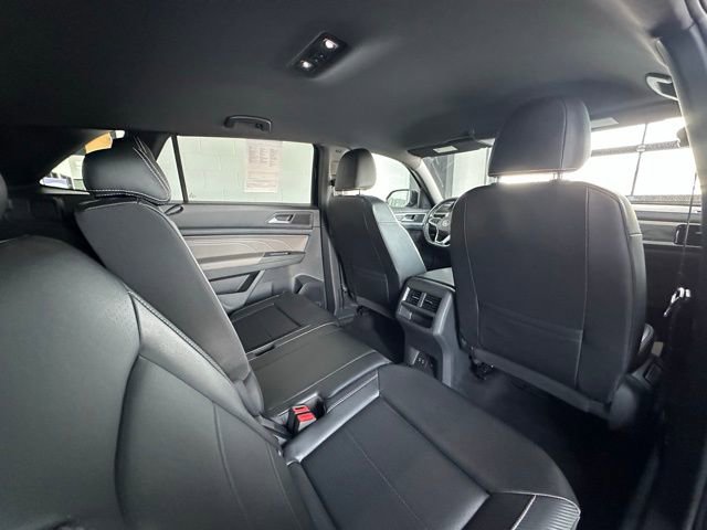 Certified 2022 Volkswagen Atlas Cross Sport SE image 16