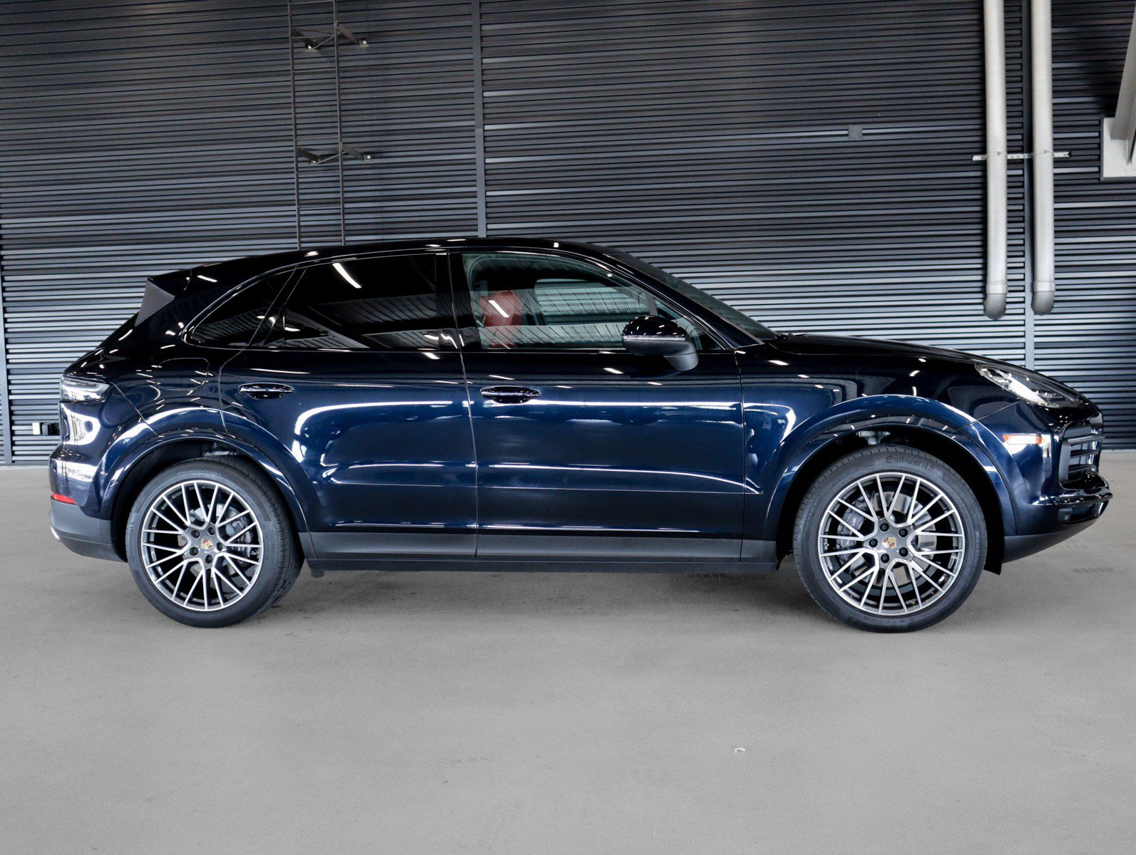 Certified 2023 Porsche Cayenne AWD/4WD image 11