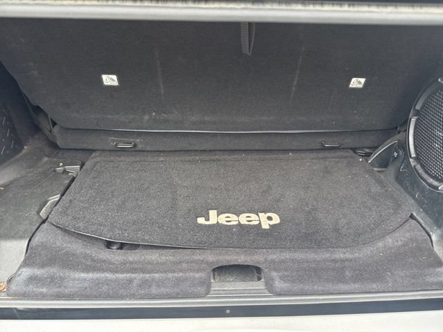 Used 2013 Jeep Wrangler Sahara w/ Connectivity Group AWD/4WD image 10