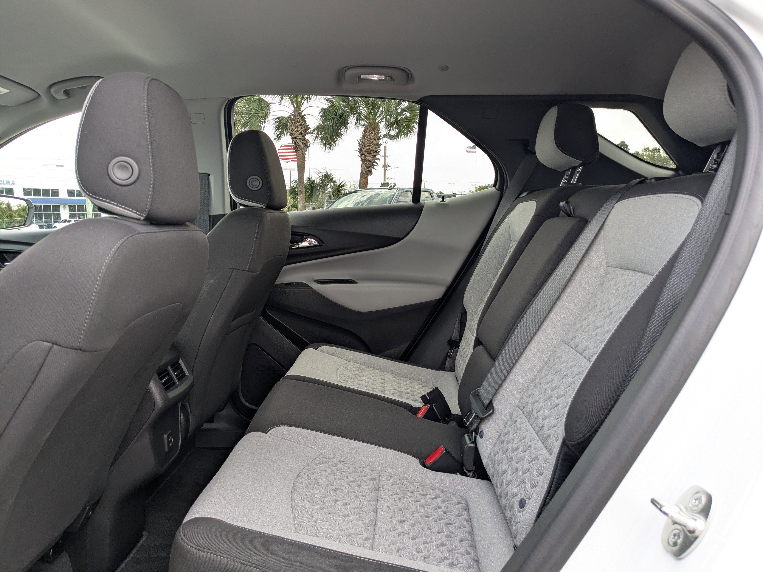 Used 2024 Chevrolet Equinox LS w/ LS Convenience Package image 13