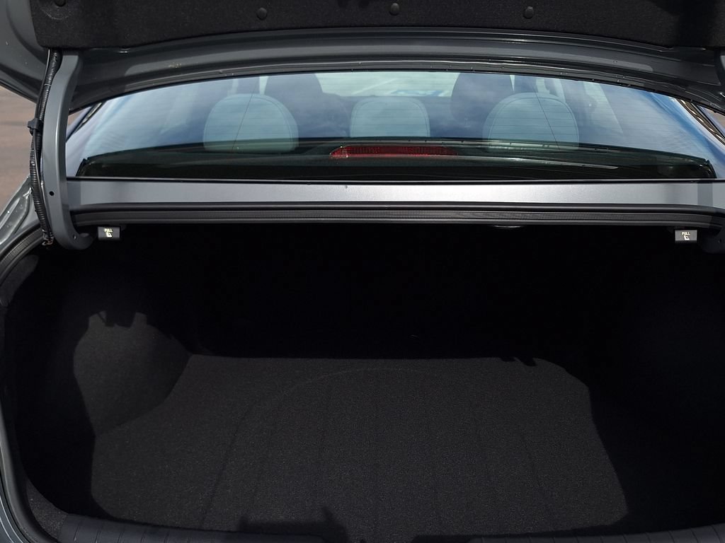 New 2026 Hyundai Elantra Limited FWD image 28