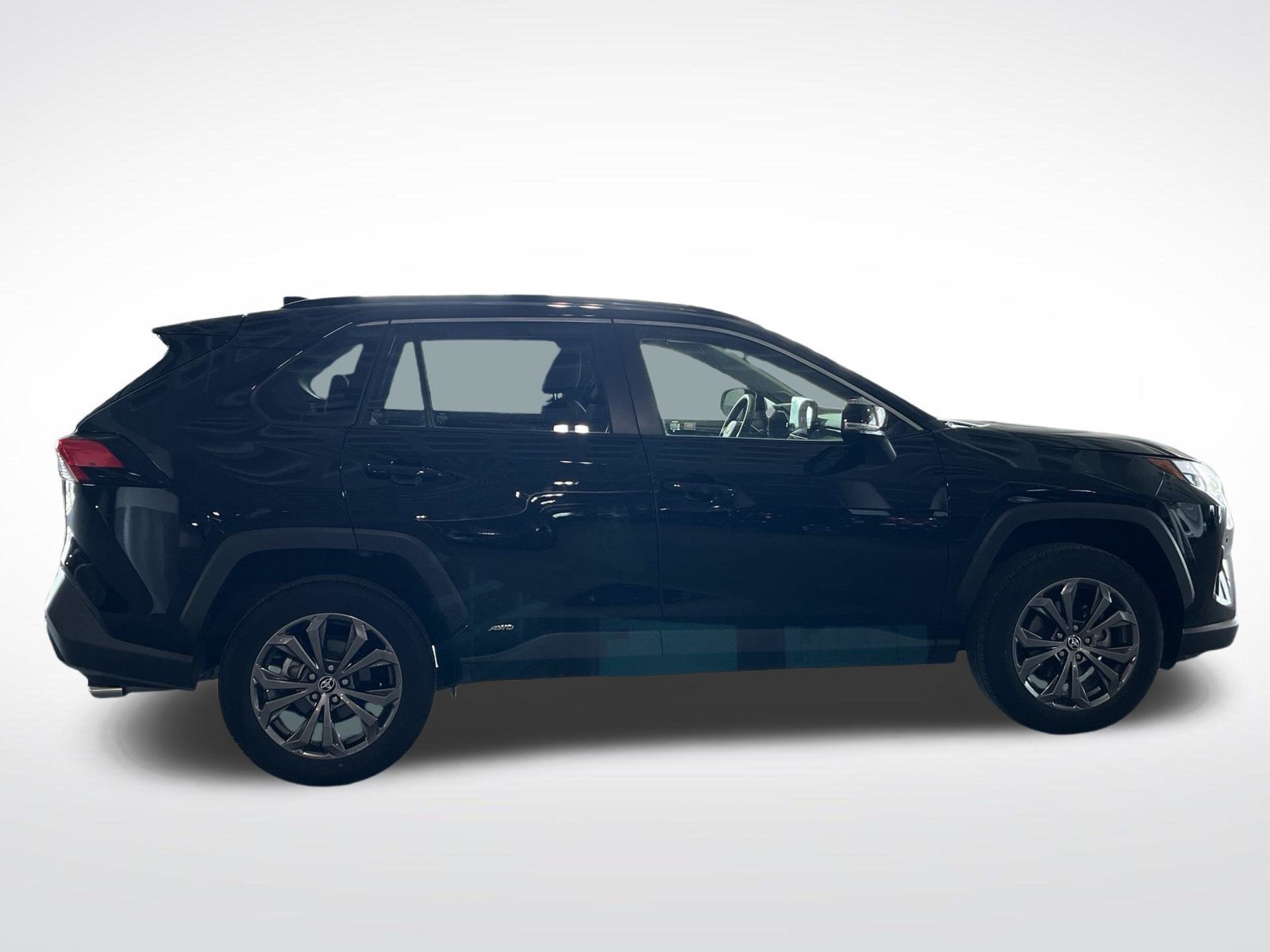 Used 2025 Toyota RAV4 XLE Premium w/ Weather Package AWD/4WD image 12