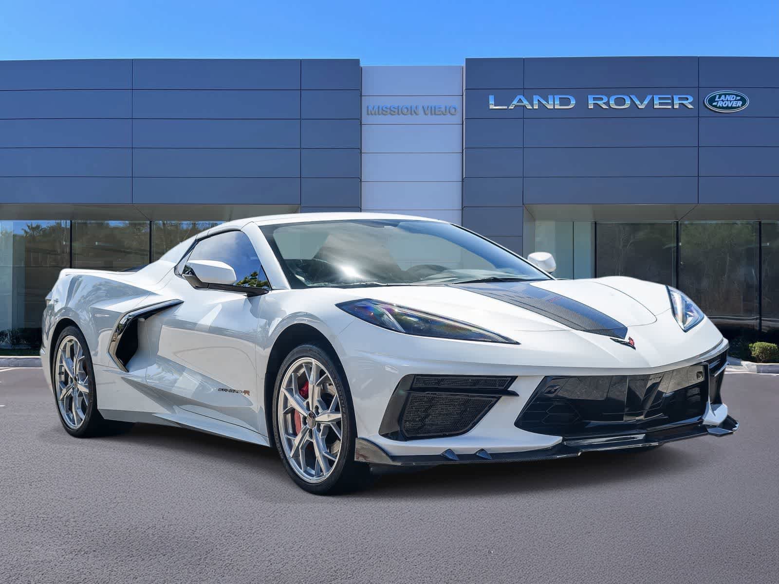 Used 2021 Chevrolet Corvette Stingray Premium Conv w/ Z51 Performance Package RWD image 3