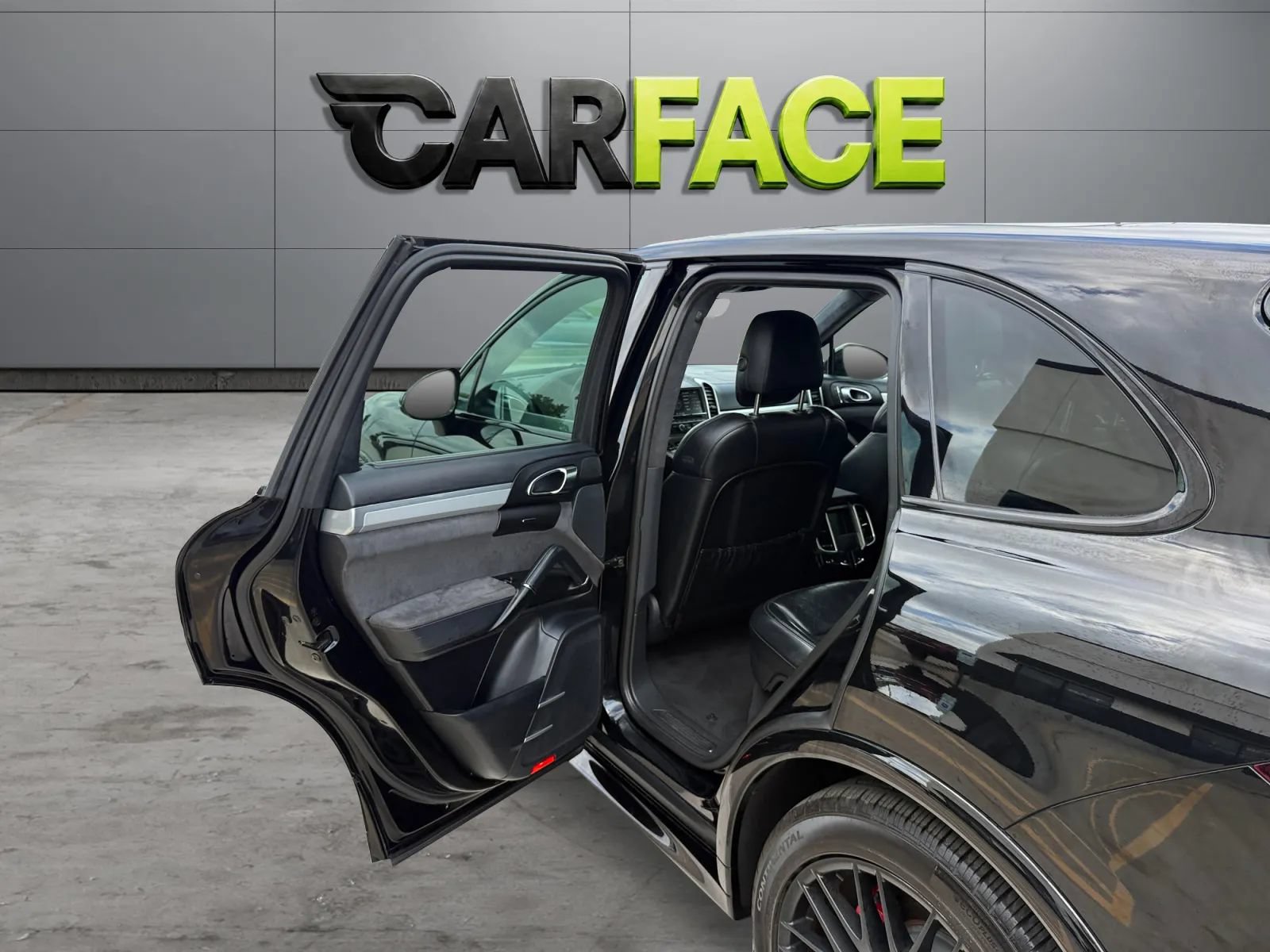 Used 2016 Porsche Cayenne GTS AWD/4WD image 18