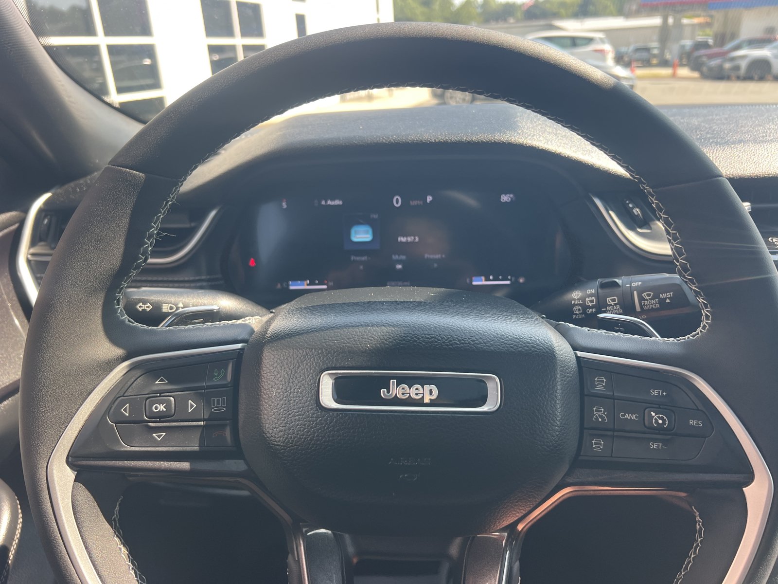 Used 2023 Jeep Grand Cherokee L Laredo AWD/4WD image 38