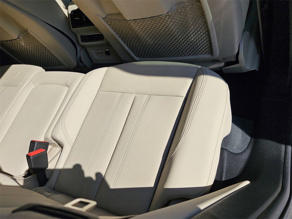 Used 2025 Audi Q5 2.0T Premium Plus w/ Premium Plus Package image 35