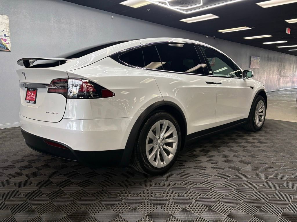 Used 2020 Tesla Model X Long Range AWD/4WD image 12