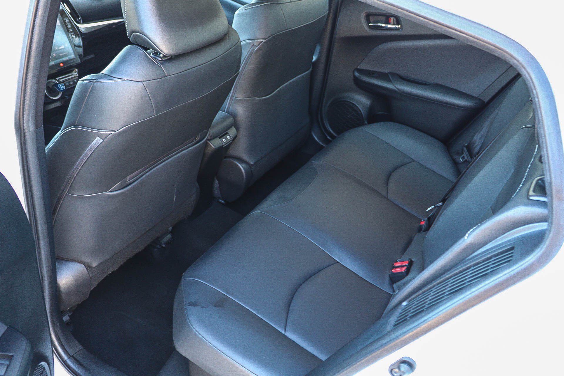 Certified 2021 Toyota Prius Prime Limited FWD image 20