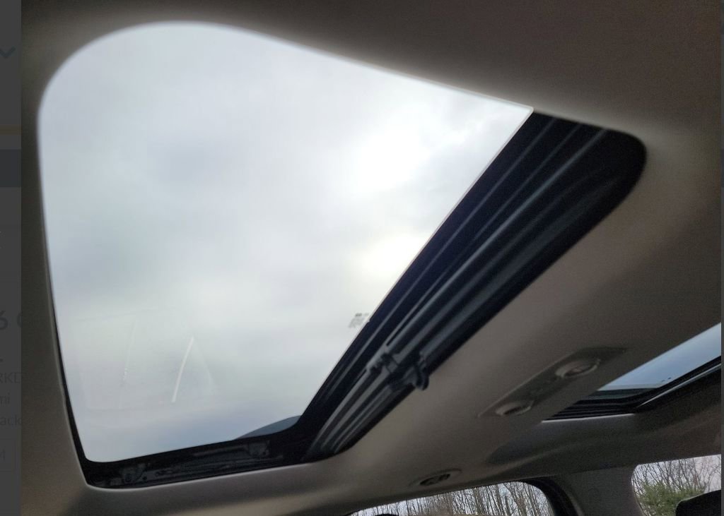 Used 2016 GMC Acadia SLT w/ Open Road Package image 2