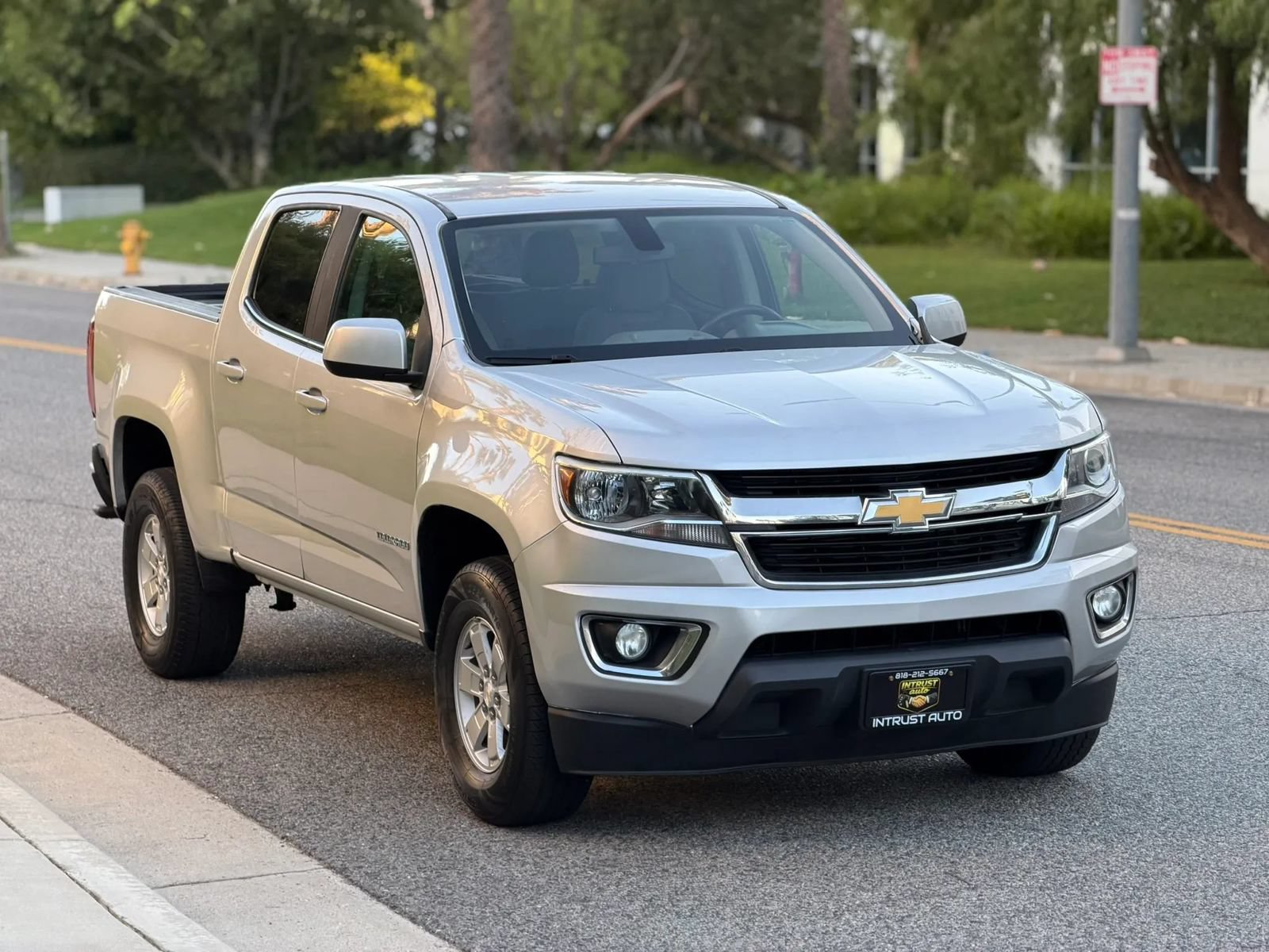 Used 2018 Chevrolet Colorado W/T w/ WT Convenience Package RWD image 3