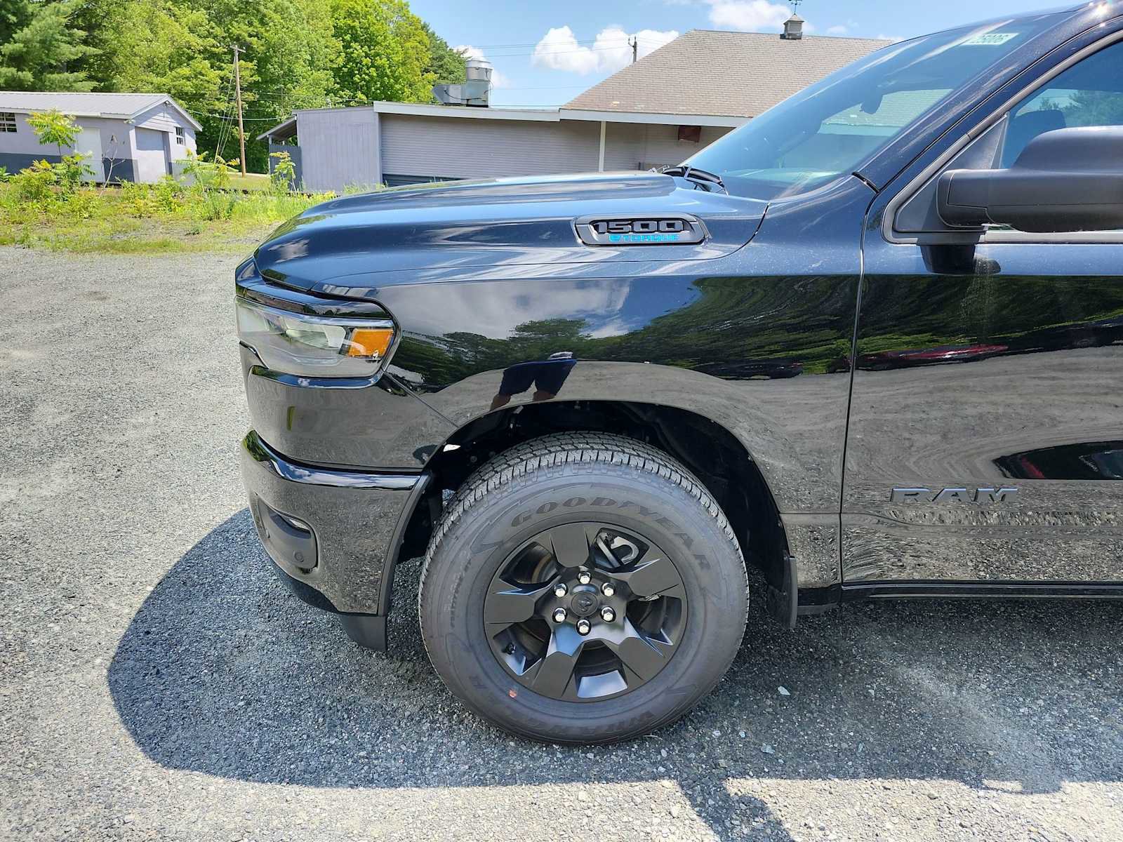 New 2025 RAM 1500 Tradesman w/ Night Edition image 10